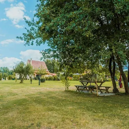 Ideale Pour 6 Vacanciers En Perigord Noir Holiday home *