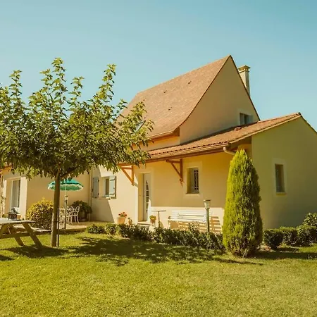 Holiday home Ideale Pour 6 Vacanciers En Perigord Noir Castelnaud La Chapelle