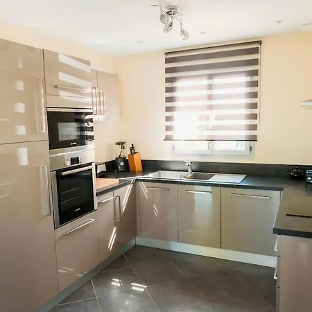 Ideale Pour 6 Vacanciers En Perigord Noir Holiday home Castelnaud La Chapelle