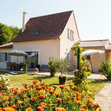 Holiday home Ideale Pour 6 Vacanciers En Perigord Noir Castelnaud La Chapelle
